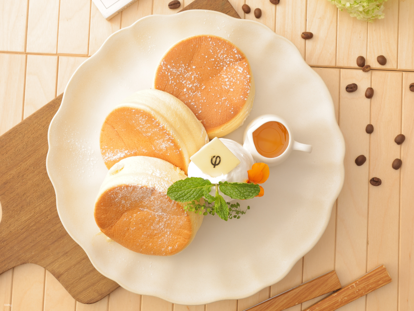 PHI Coffee & Pancake｜Summer Limited｜Summer Fruity White Peach Yogurt Souffle｜Golden Ratio Japanese Souffle Pancake｜Japanese Fresh and Simple Café｜Applicable to all branches in Hong Kong - Photo 1 of 8